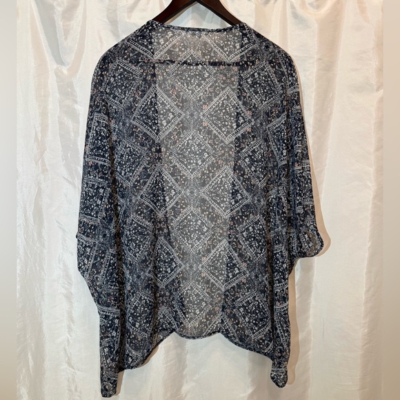 Maurices Sheer Paisley Kimono Cardigan – Navy Blue S/M - Picture 8 of 8